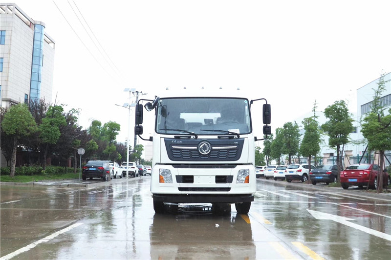 東風(fēng)天龍后八輪20噸噴霧車(chē)，國(guó)六綠化噴灑車(chē)