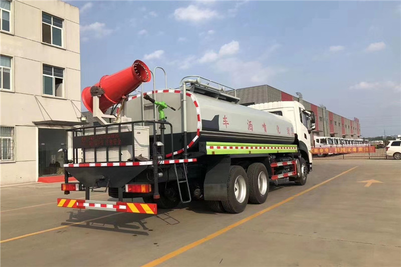 東風(fēng)天龍后八輪20噸噴霧車(chē)，國(guó)六綠化噴灑車(chē)